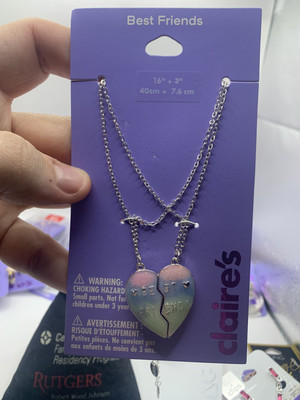 Claire s Heart best friend necklace set (Doesn t Connect Perfectly W Magnet) CL