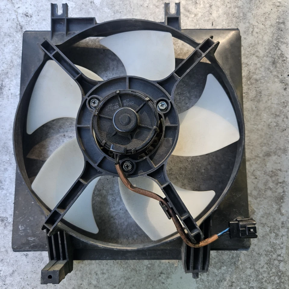 2008 2009 2010 2011 Subaru Forester OEM par de ventiladores de radiador 2,5L - Imagem 3 de 4