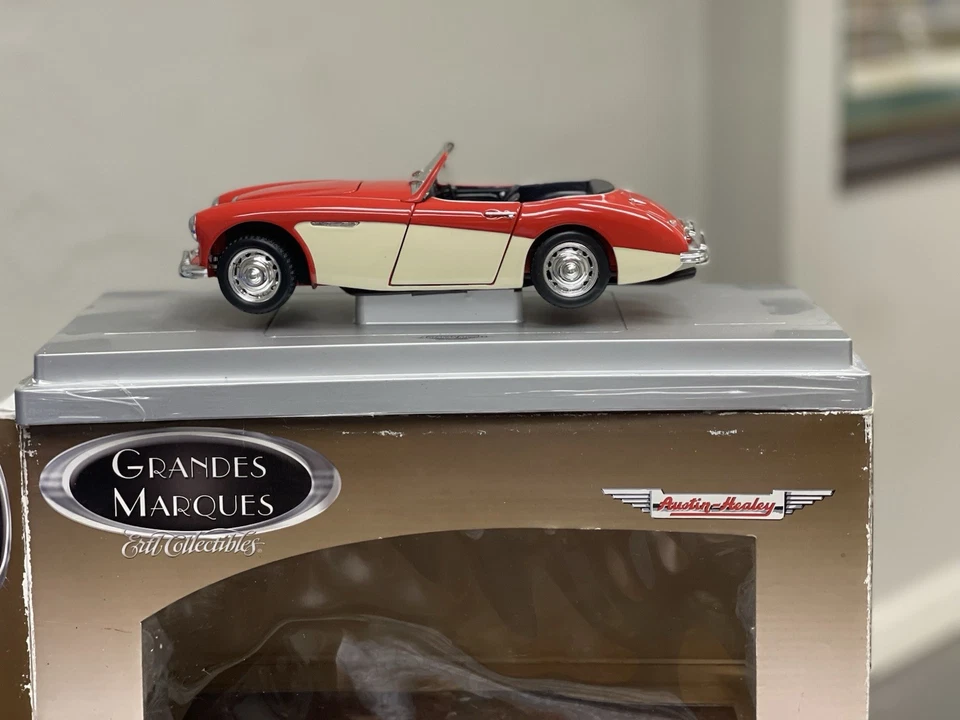 Coche modelo diecast Grandes Marques escala 1/18 Austin Healey 100/6 Foto 3 de 3