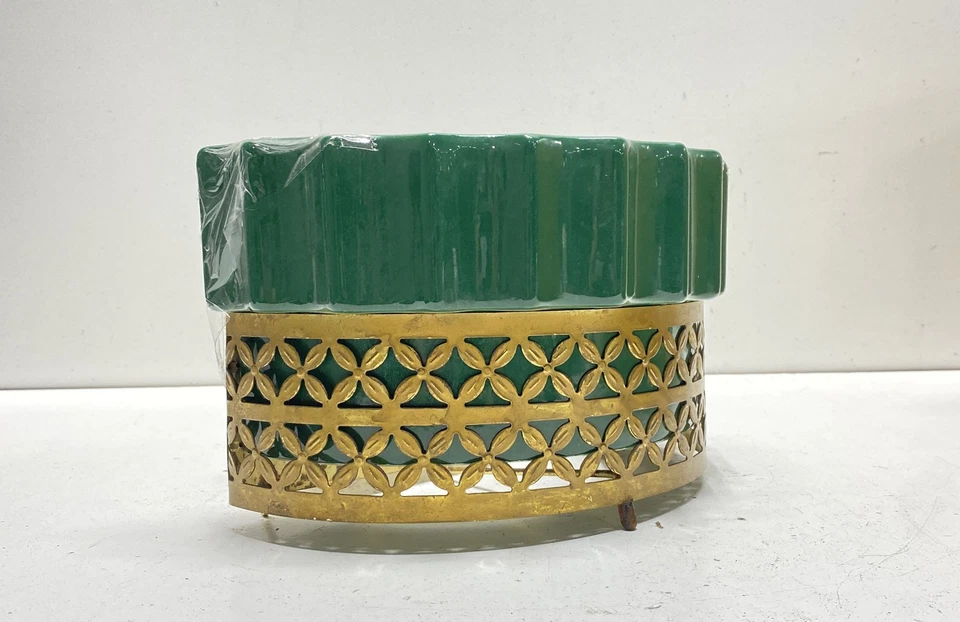 Maddux Vintage Lamp. 6 inch Tall. MCM California Pottery -Accent Lighting - Image 4 of 4