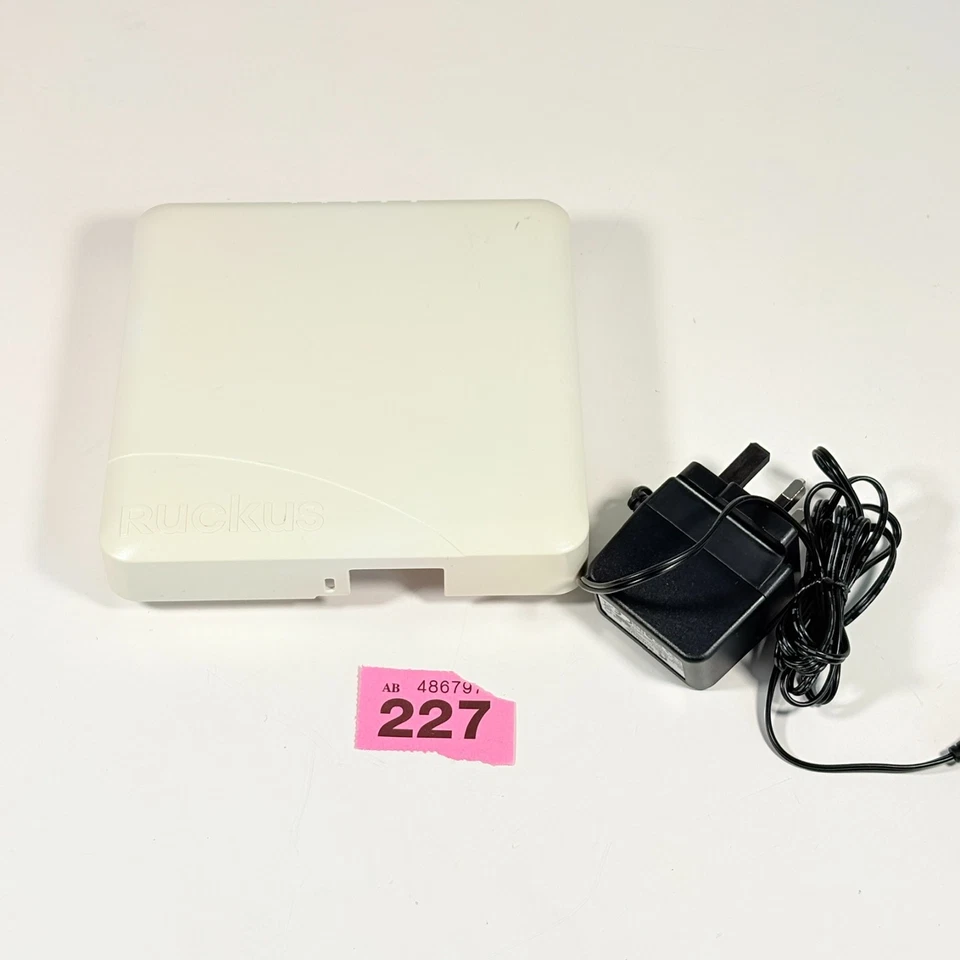 Ruckus ZoneFlex R500 Indoor PoE 802.11ac 2x2:2 Wi-Fi Wireless Access Point - Image 4 of 4