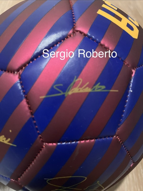FC Barcelona Signed Soccer Ball - Messi Suárez Rakitić Piqué Alba Original