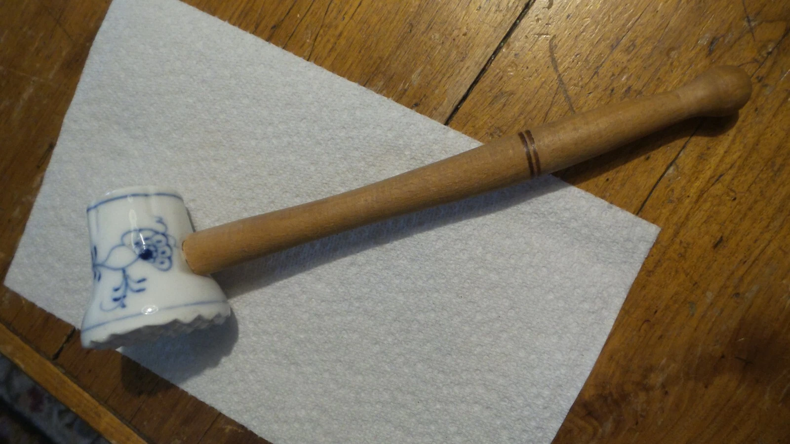 Antique BLUE ONION PATTERN MEAT TENDERIZER Kitchen Tool, Wood Handle