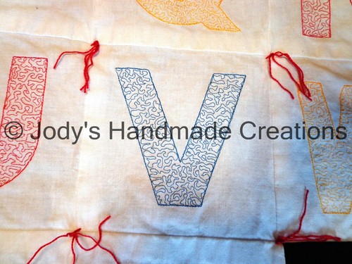 HANDMADE BABY QUILT /EMBROIDERED ABC 29 X 45 - Picture 5 of 7