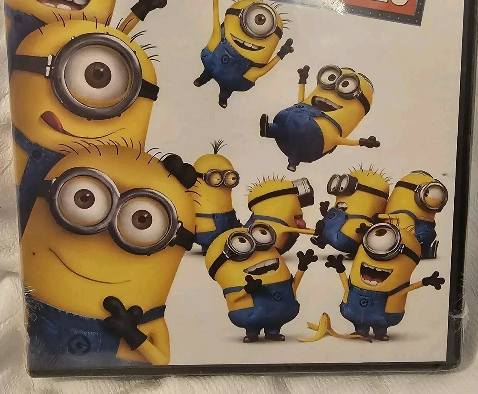 Despicable Me Presents Minion Madness (DVD, 2012) - Image 3 of 4