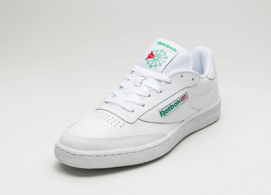 reebok classic club c vintage trainers in chalk with green