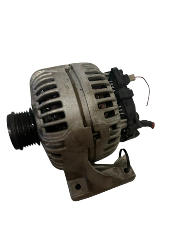 01 02 03 04 VOLVO 60 SERIES Alternator 2.4 - Image 3 of 4