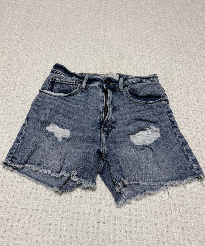 Abercrombie & Fitch women’s cut off jean shorts, size 2.  