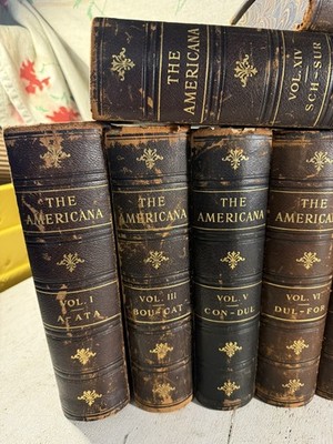 Americana Universal Reference Library Encyclopedia Antique Leather