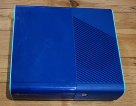 Xbox 360 E Special Edition Blue Bundle 500GB Console, Controller, Cords, TESTED