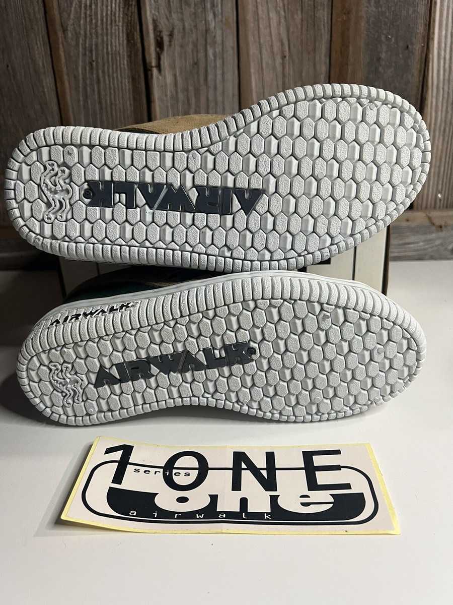 Vintage 1990s AIRWALK 1 ONE Effect Skateboard Shoes Sz 4 Vintage 1990s AIRWALK 1 ONE Effect Skateboard Shoes Sz 4