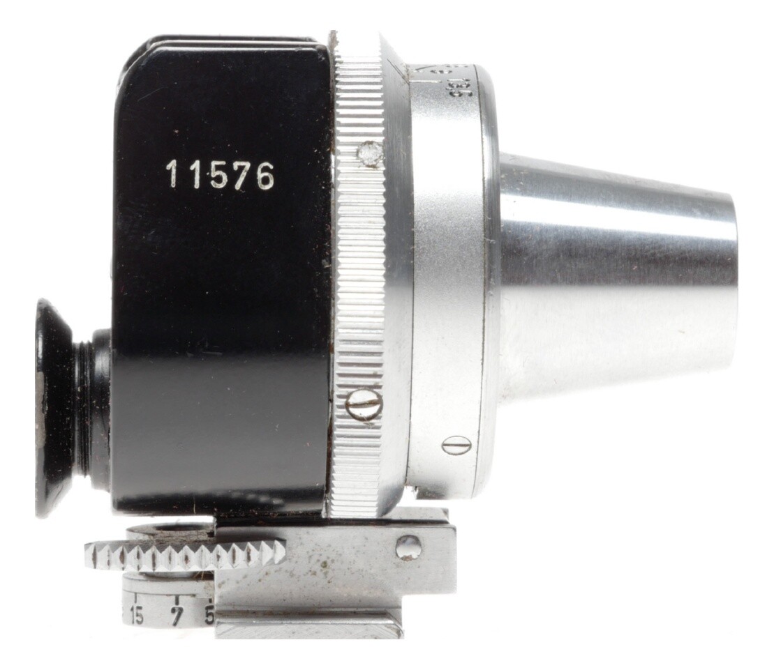 Leitz VIOOH 35-135mm Vintage Leica M Camera View Finder in Leitz VIOOH 35-135mm Vintage Leica M Camera View Finder in