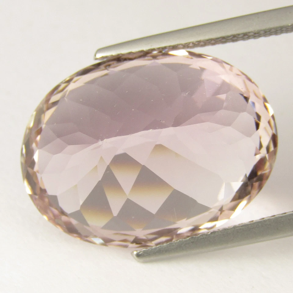 23.93Cts Ravishing Natural Kunzite 20x15.3x11.8mm Oval Gemstone From Afghanistan - Image 3 of 4