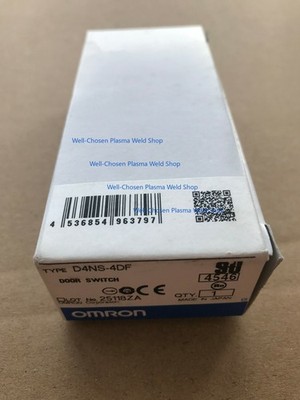 One New OMRON D4NS-4DF D4NS4DF Safety Door Switch Free Shipping