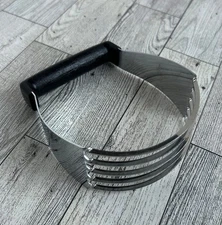 Vintage U.S.A Ekco Dough Blender Chromium Plated Pastry Cutter Black Handle