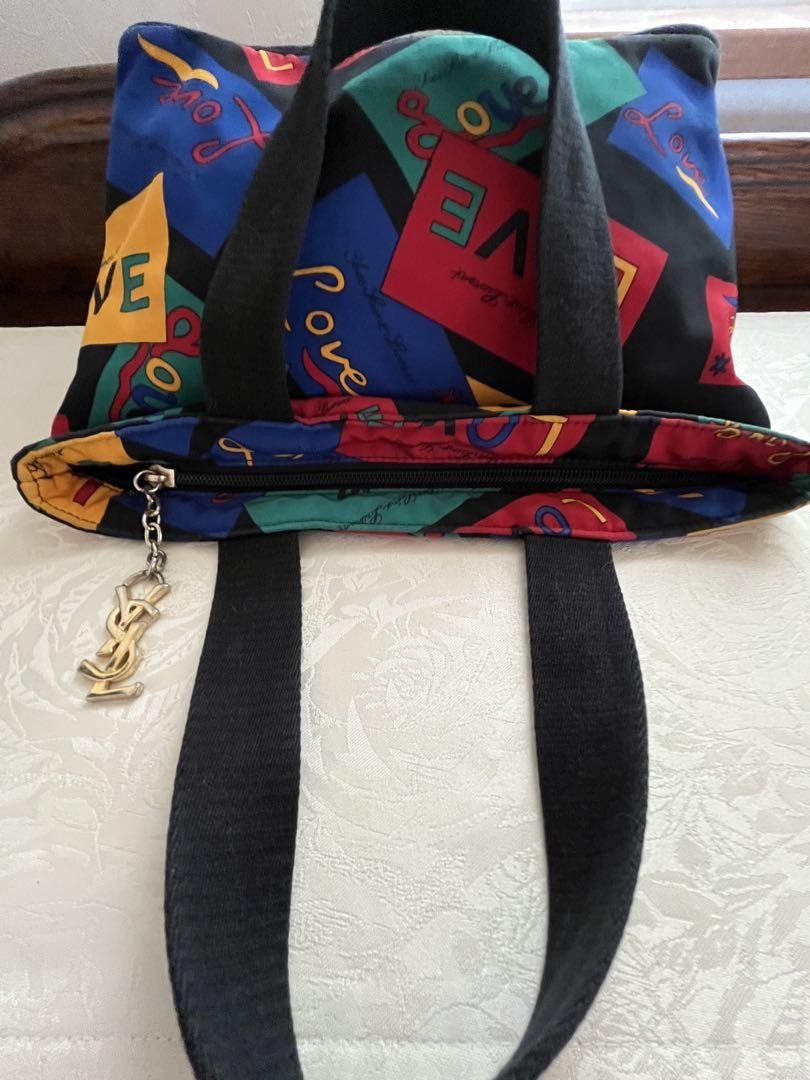 Autentica borsa tote bag Yves Saint Laurent modello LOVE con ciondolo logo