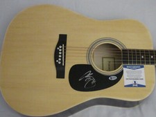 CHRIS YOUNG SIGNED ACOUSTIC GUITAR BECKETT BAS COA F95983 I'M COMIN' OVER VOICES