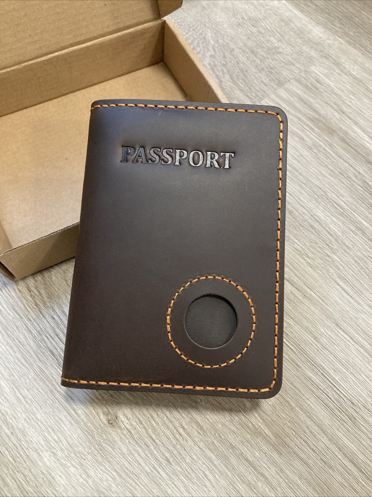 Brown Leather Passport Holder Wallet for Men with Stitching NIB-image