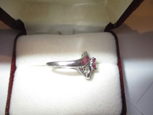 ESTATE FIND 10k Gold .91ct Lab Created? Oval Cut Ruby Cocktail Ring sz 5.5 - Picture 3 of 7