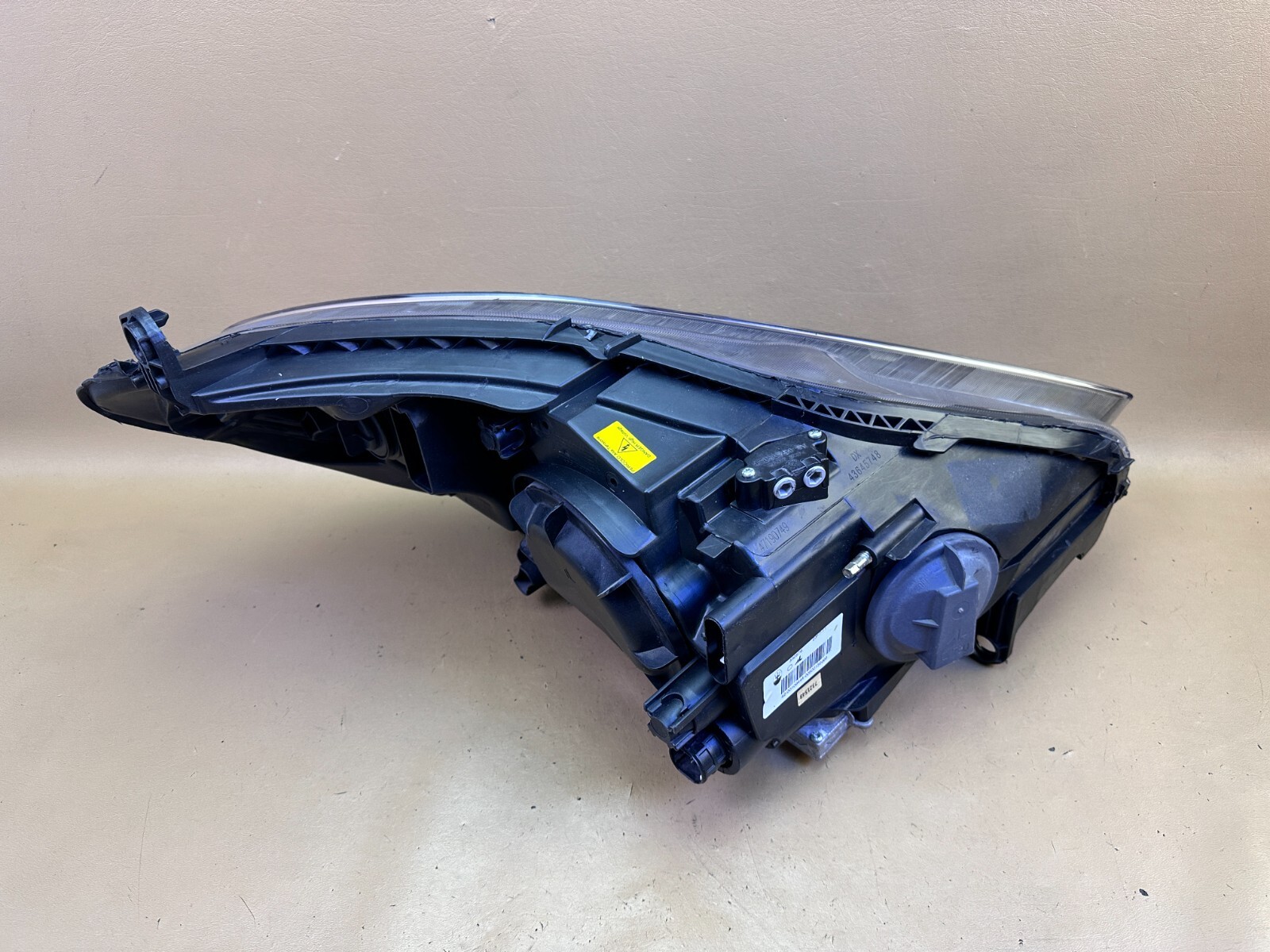 2013-2017 MASERATI GRANTURISMO M145 LH HEADLIGHT XENON BLACK W/ Chrome LOGO OEM