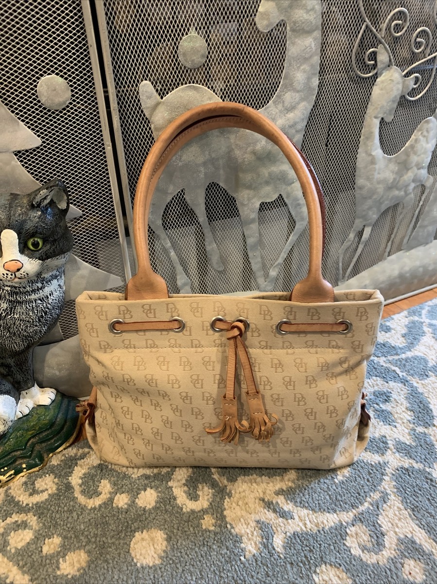 Dooney & Bourke Logo Shoulder Bag Purse “Vintage “ | eBay display picture 1