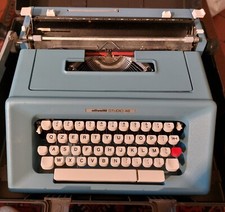 Macchina Da Scrivere Olivetti Studio 46 Con Custodia Rigida