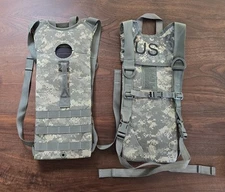 2 NEW USGI MOLLE II HYDRATION SYSTEM CARRIER ACU CAMELBACK US MILITARY 