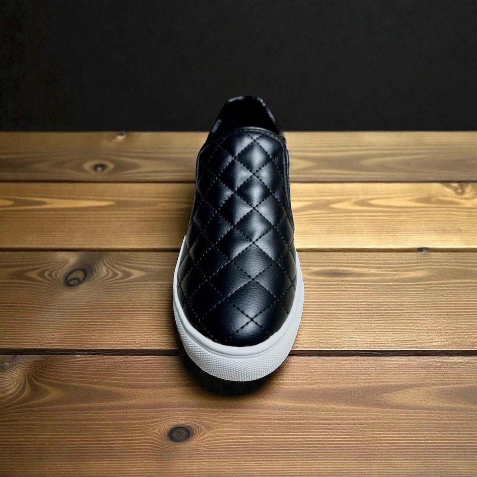 STEVE MADDEN Quilted Slip-on Sneaker women's size 8.5 - Image 2 of 4