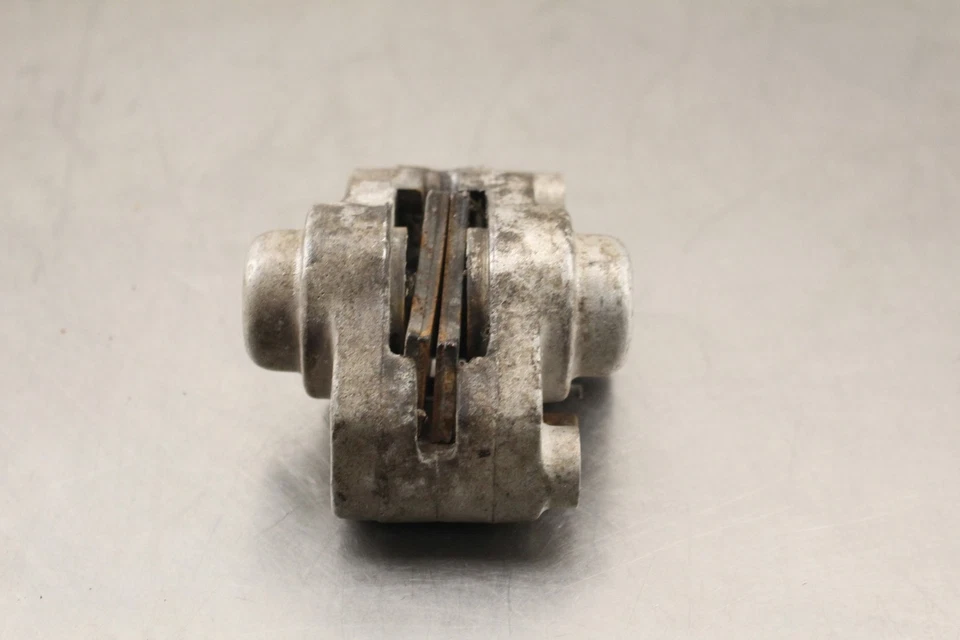 1999 Polaris Scrambler 400 4X4 pinça de freio traseira W840 - Imagem 4 de 4