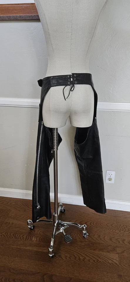 Universal Rider Mkd 黑色摩托车护腿 XS 码如图所示 — 第 2/4 张图片