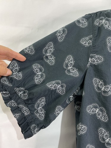 Lee Women’s Sz L Black Butterfly Print Ruffle Button 100% Cotton Blouse - Bild 2 von 8