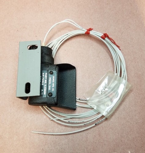 GRIMES - LAMP - P/N: A-4255A - SPEC. 32639 - Picture 5 of 8