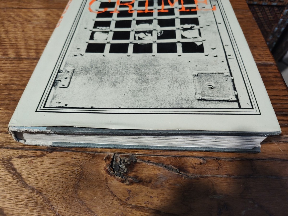 CRIME: A PICTORIAL HISTORY OF CRIME 1840-PRESENT (1966) Julian