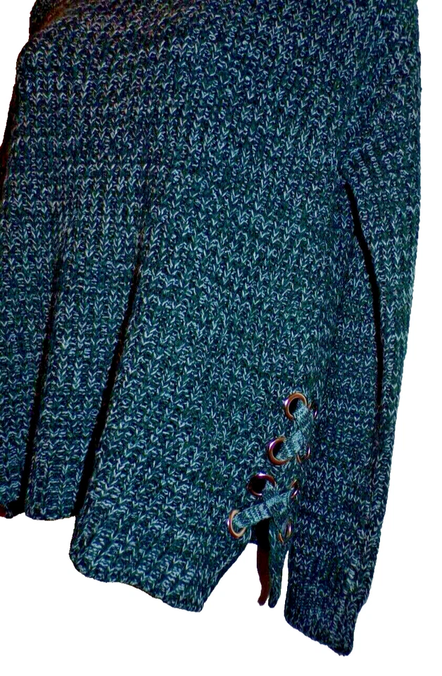 Women small Its Our Time Teel green white Chunky knit Sweater laced loop hips R2 - Image 3 of 4