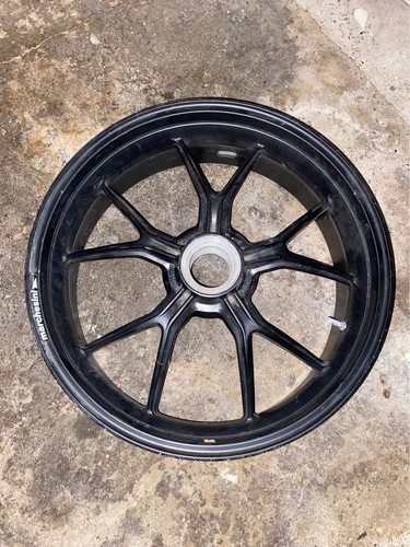 Rueda trasera de aluminio forjado Marchesini Brembo 17XMT6.0 Ducati 848 / 1098 / 1198
