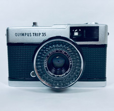  NEAR MINT Olympus TRIP 35 Point  Shoot 35mm Film Camera From JAPAN