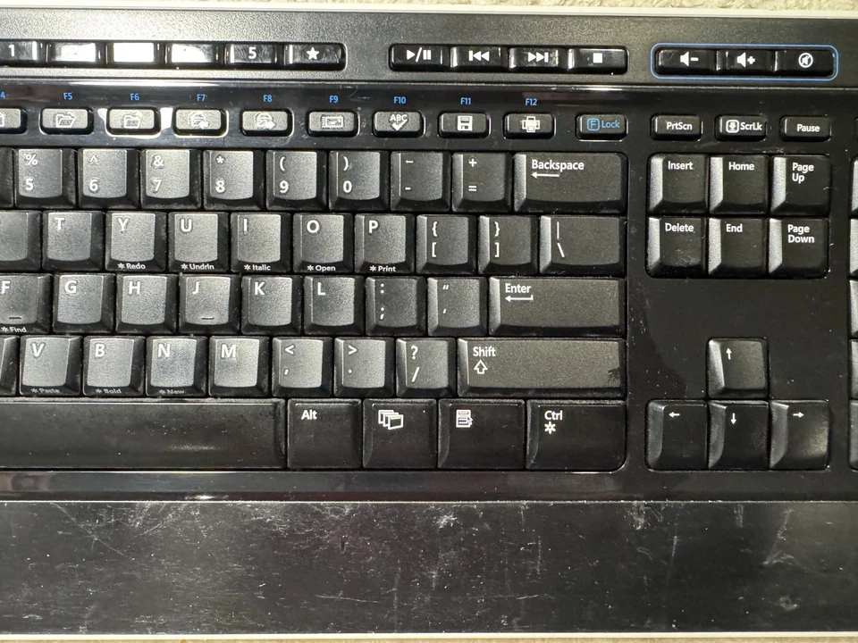 Microsoft Black Wireless Keyboard 3000 v2.0 1379 ~ No Receiver, Untested, AS-IS - Image 3 of 4
