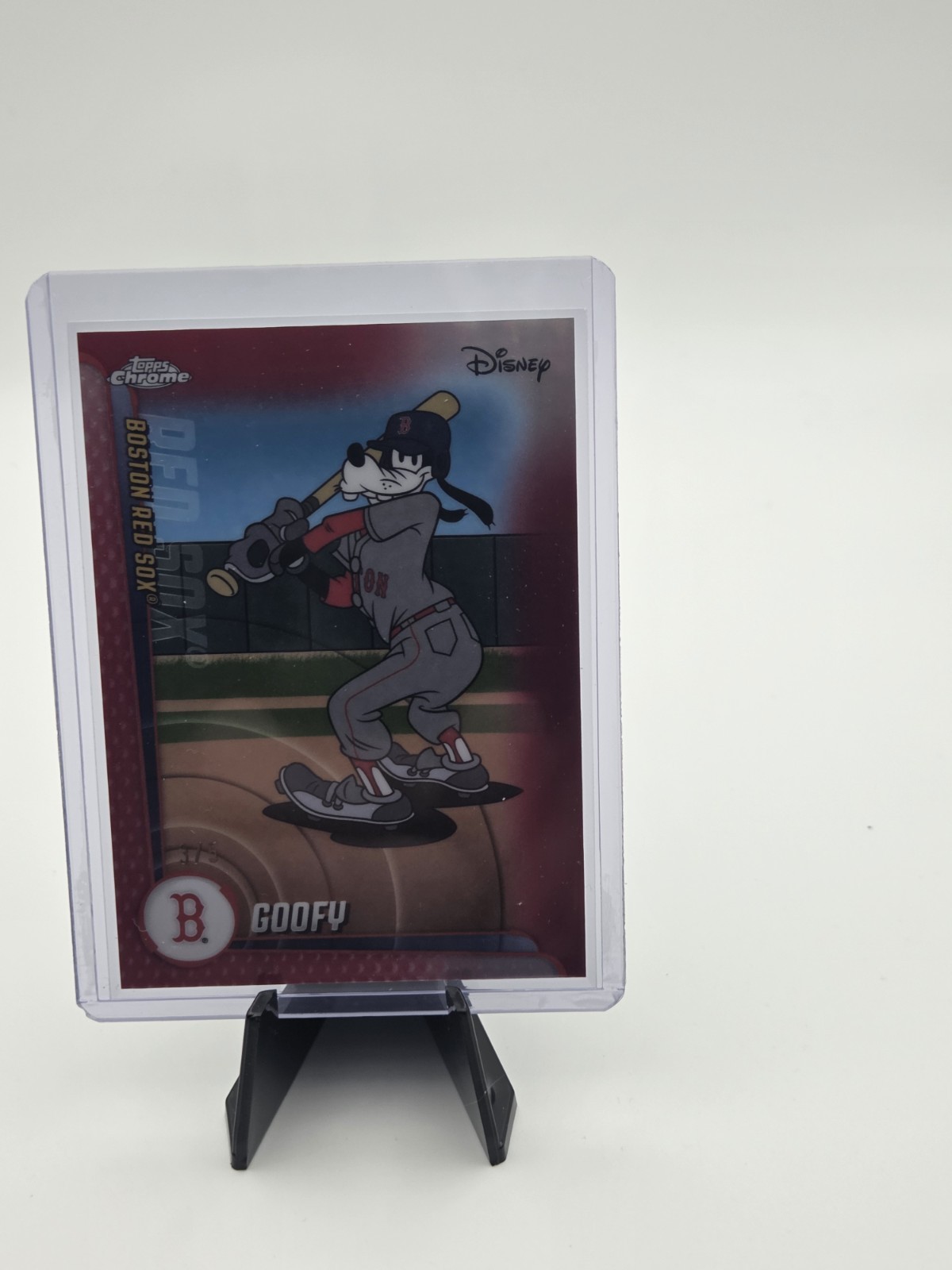 Goofy 2025 Topps Chrome Disney #32 Red Refractor /5 Price Guide