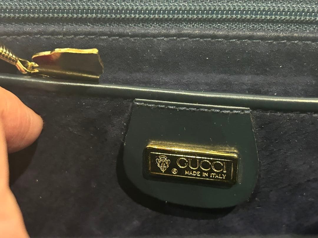 GUCCI Vintage Turnlock Sherry Line Black Leather Handbag with Gold Hardware thumbnail 8