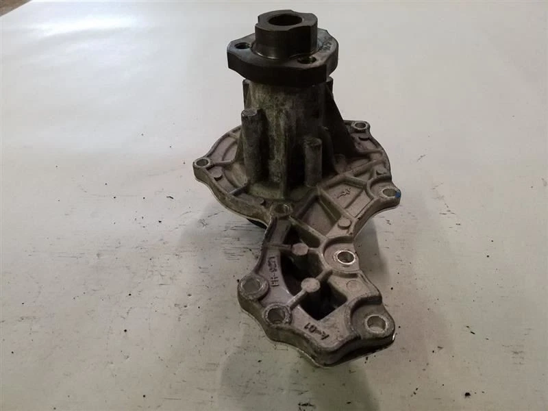 Bomba de refrigerante de agua 1,8 L | Se adapta a Audi A4 / Volkswagen Passat 1997-2002 Foto 4 de 4