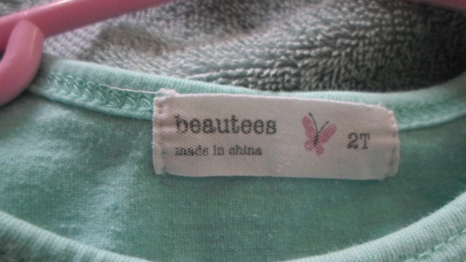 Camisa Unicornio 2T Niñas - China - Verde - 60% Algodón 40% Poliéster - Lavada solo en Dreft Foto 2 de 3