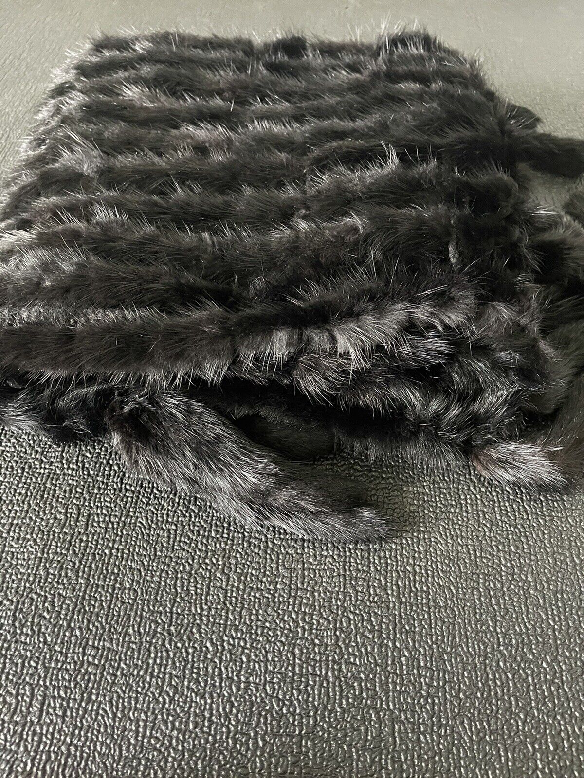 Long fur scarf - image 5