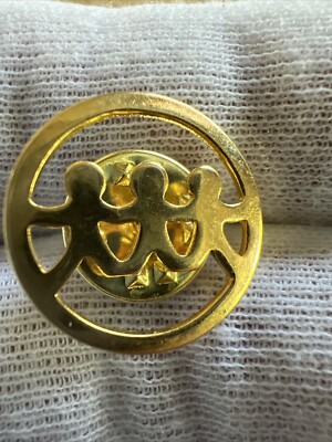 United Way Tack Pin Vintage Tie Lapel Gold E A Adams 3 Children Holding Hands