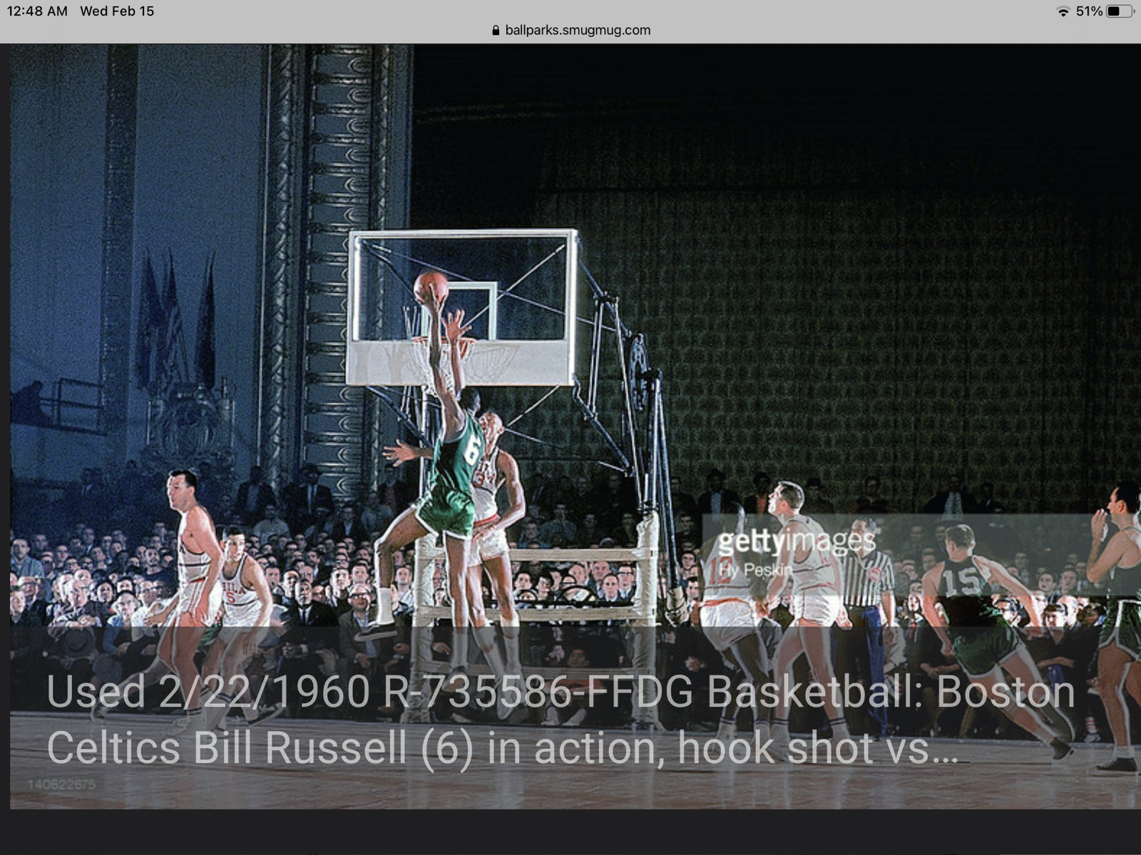 1960 Windsor lighter Bill Russell shoots on wilt chamberlain.Pic.match.