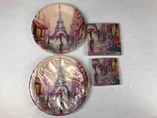 Monarque Paris France 16 Dinner Plates Disposable Napkins New