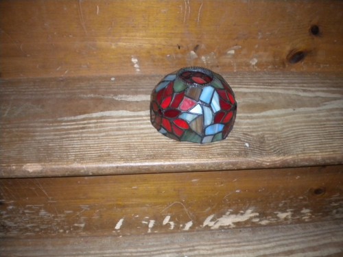 One Vintage Tiffany Style Leaded Stained Glass Lamp Shade poinsettia - Picture 2 of 2