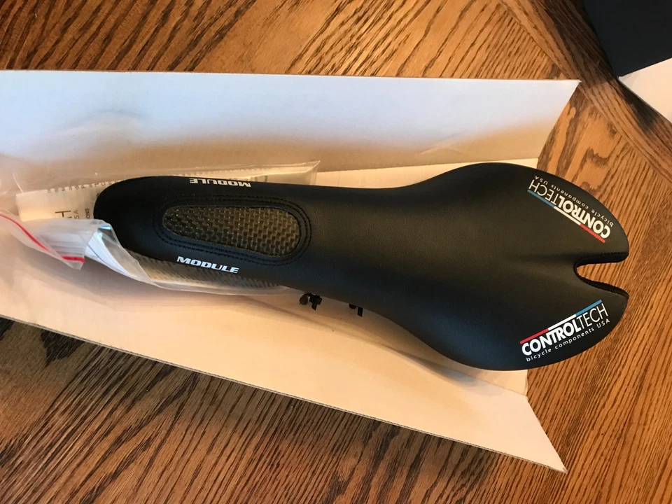 Control Tech "módulo" de carbono selim corpo de carbono/trilhos SS com capa de couro - Imagem 2 de 4