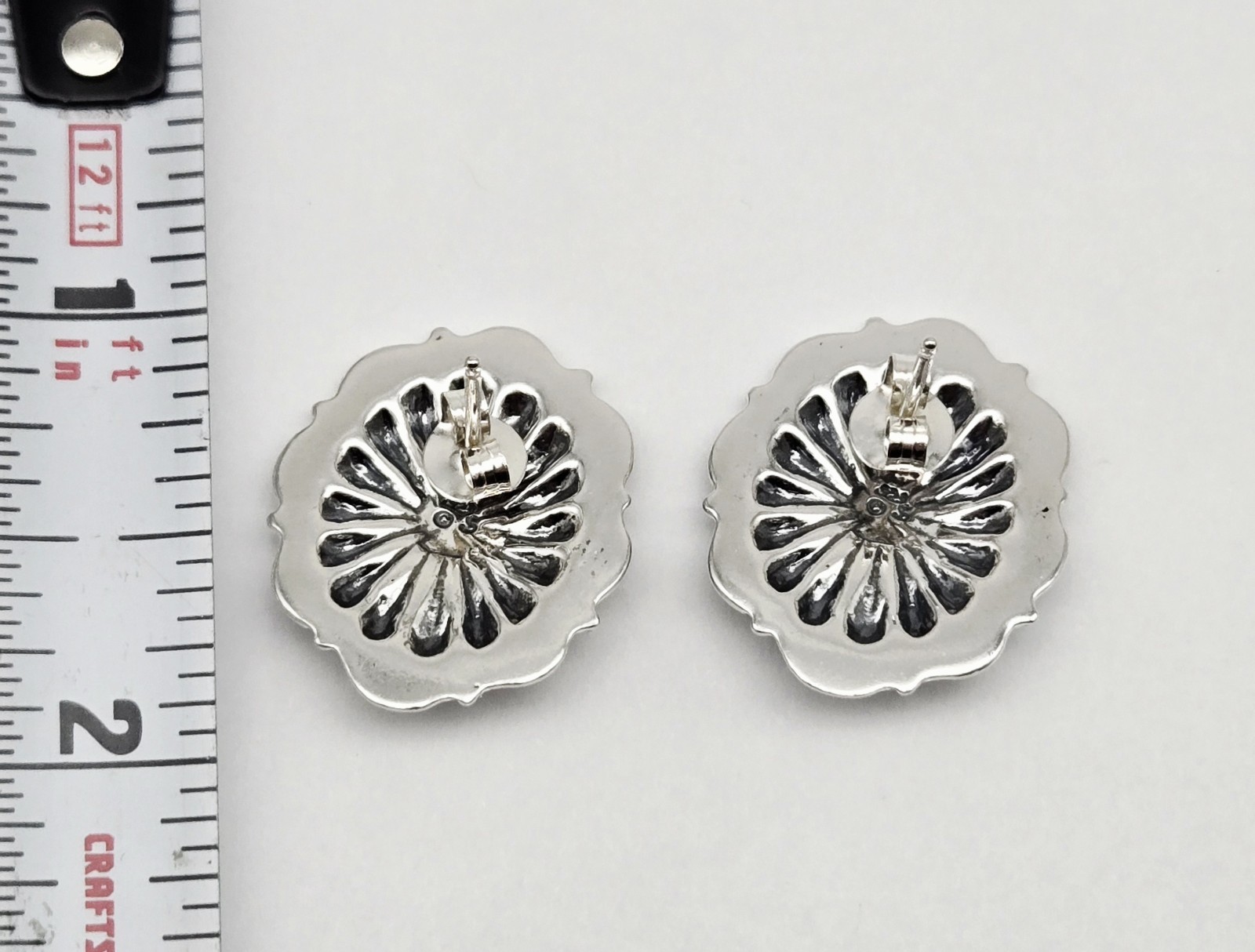 VTG Sterling Silver Concho Flower Post Earrings Handcrafted Southwest Style 8.9g