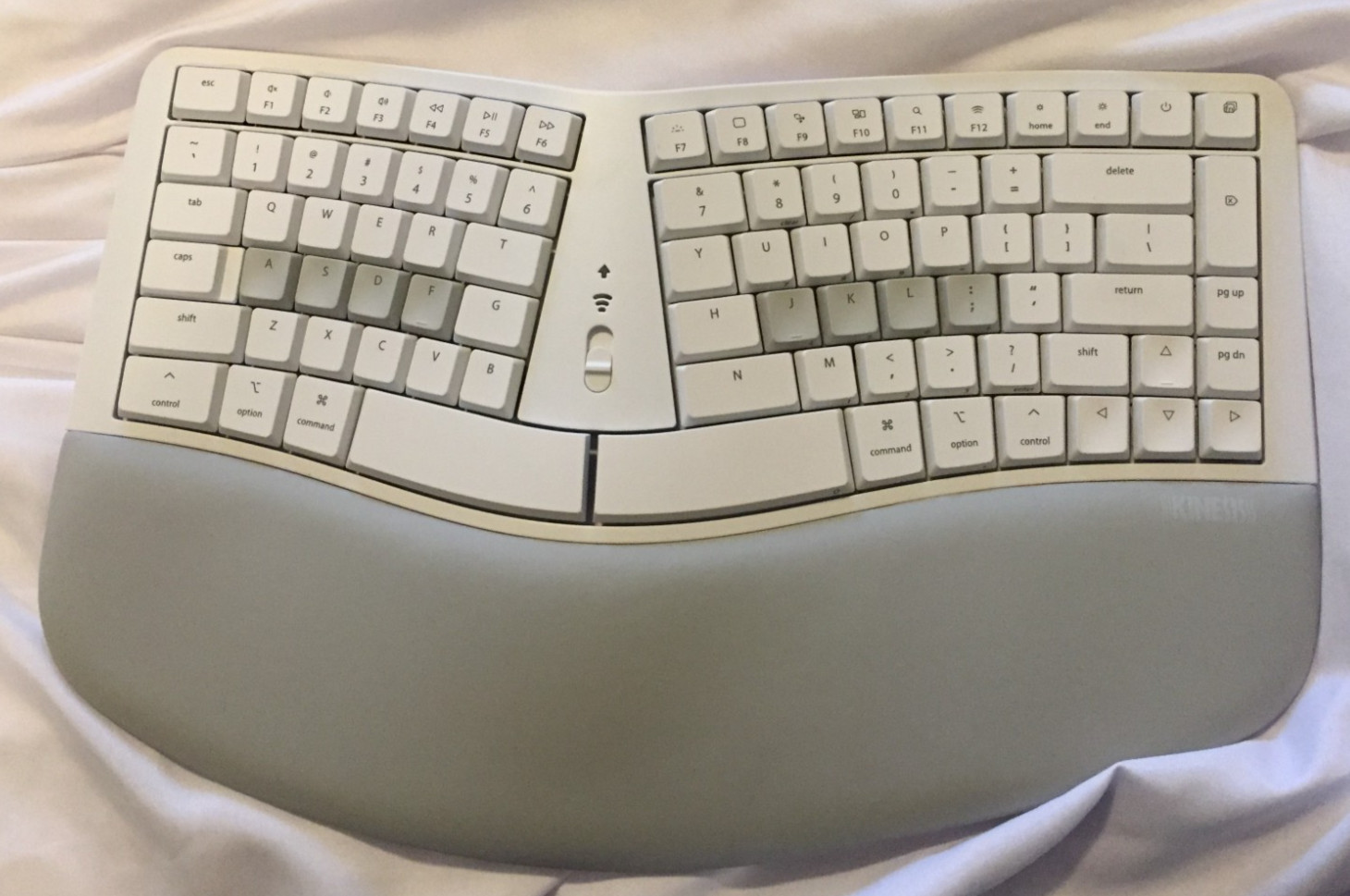 Kinesis Bluetooth mWave Ergonomic Mechanical  Keyboard for Mac KB150M-TAC