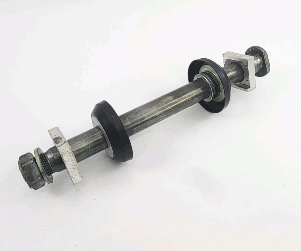 06-08 Yamaha YZ450F YZ250F 2006 eje trasero rueda trasera pivote perno eje otros años Foto 2 de 4